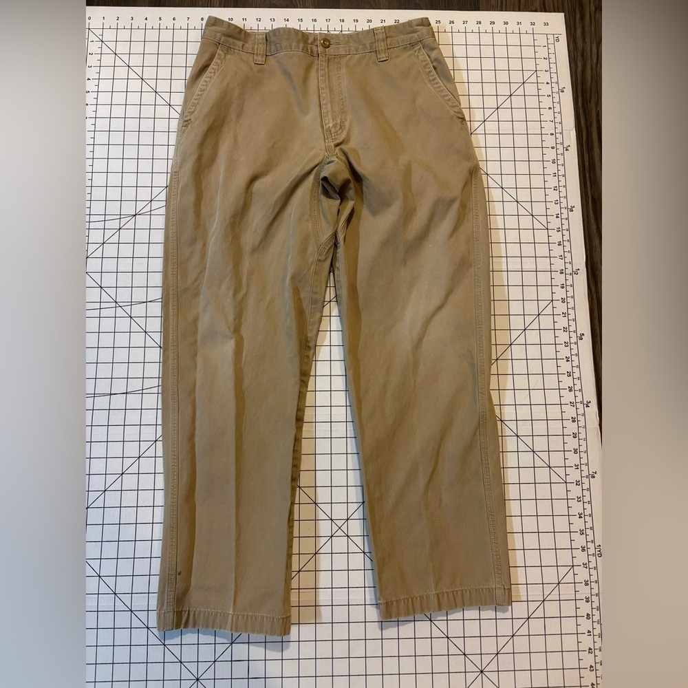 L.L. Bean Men’s Size 34/30 Khaki Chino Pants with Straight Leg Design